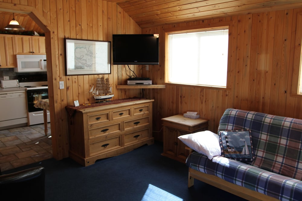 Lakeside Resort and Motel