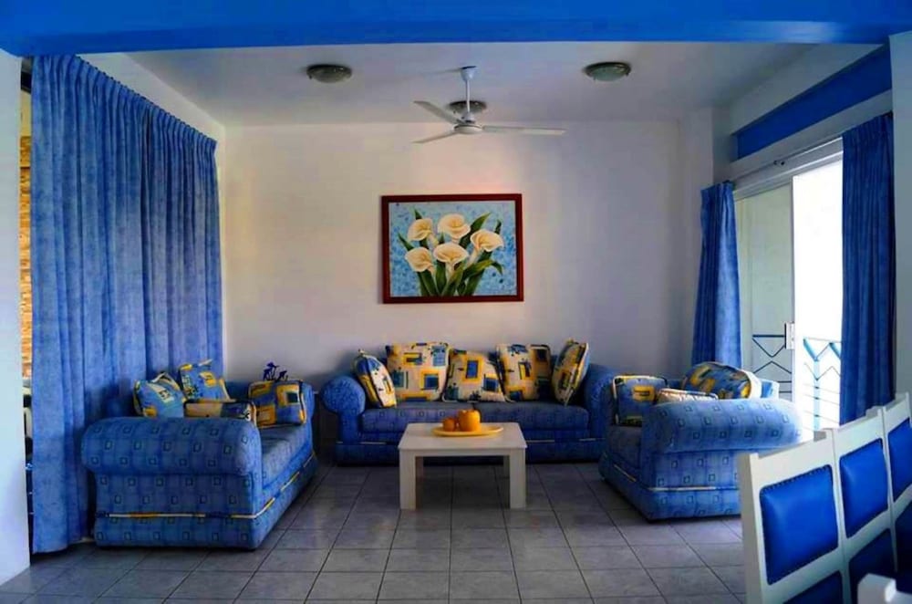 Villa Paraiso Res. Conejos