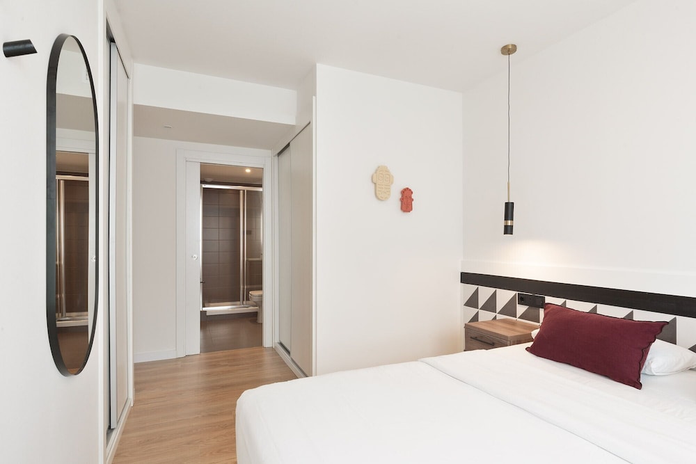 Port Forum Apartments By Olala Homes