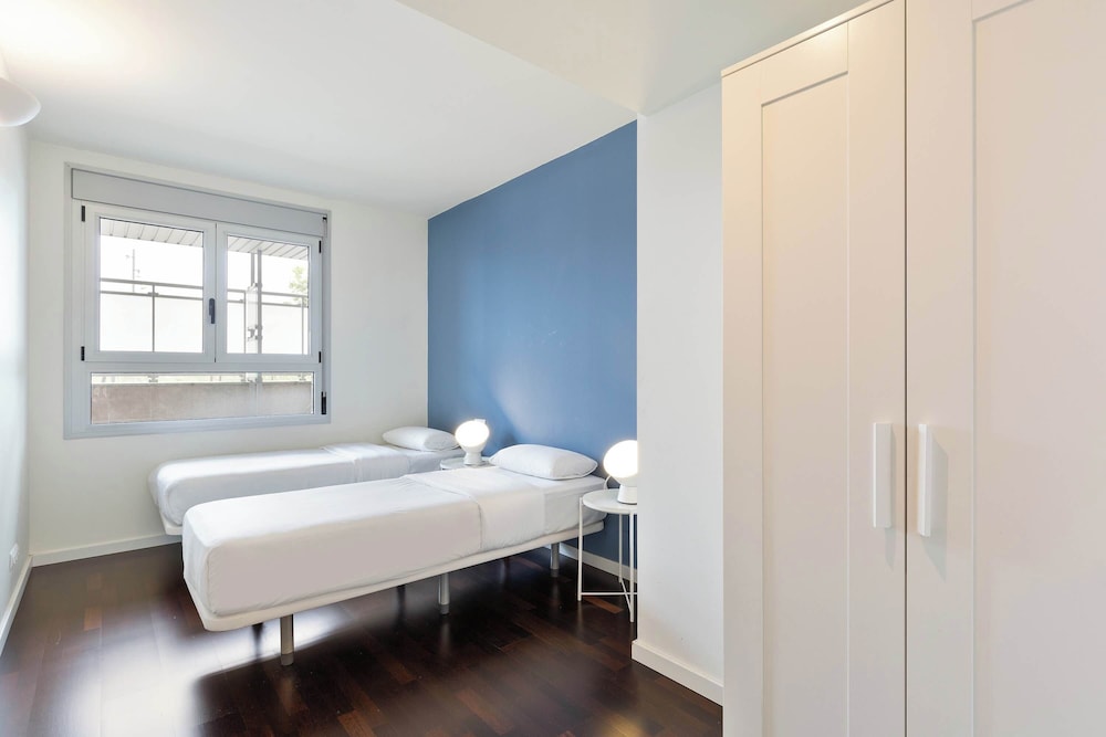 Port Forum Apartments By Olala Homes
