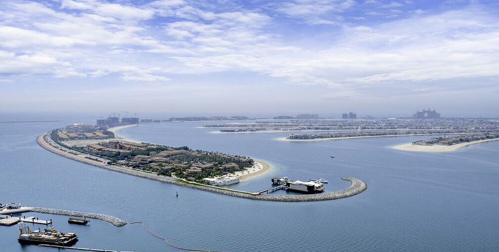 LUX The Atlantis Palm View Suite