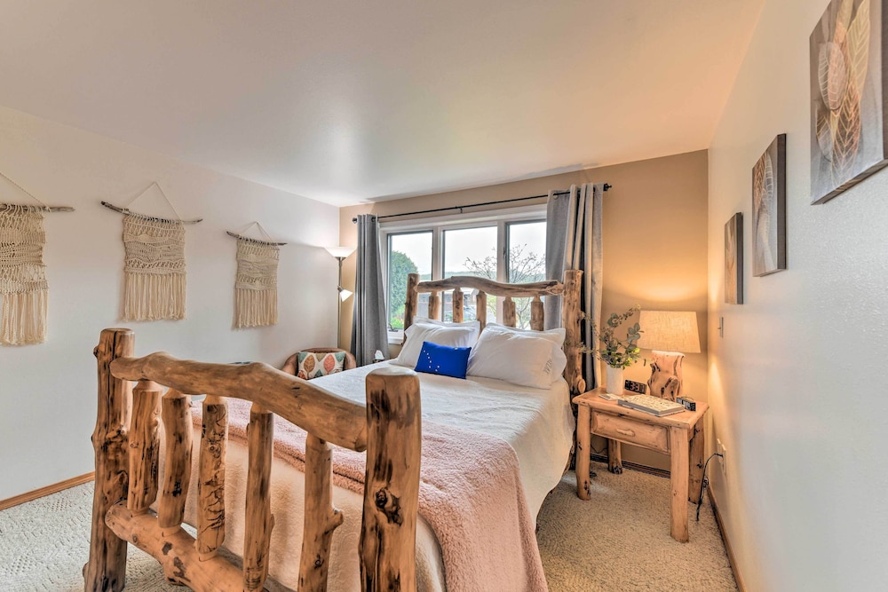 Juneau Vacations - Juneau Apartment - Walk to Hiking  Breweries - Property Image 26