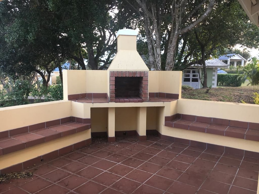 Caribbean Estates Villa & Apt view 5
