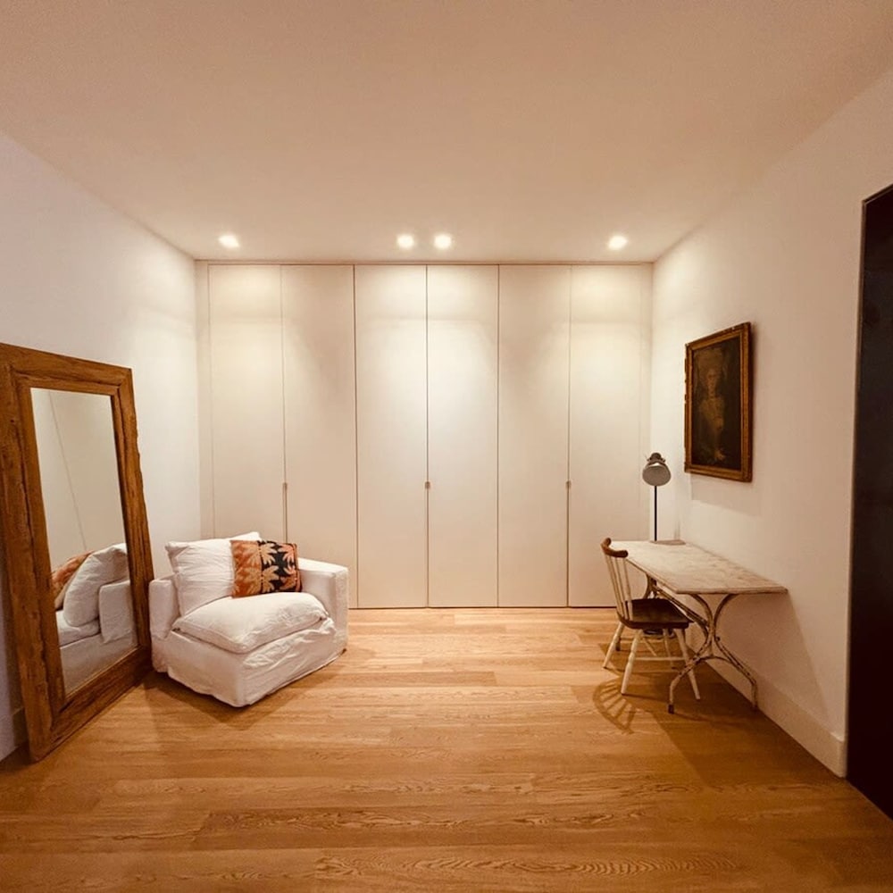 The Pelayo Majestic Luxury 3 Bedroom in Chueca