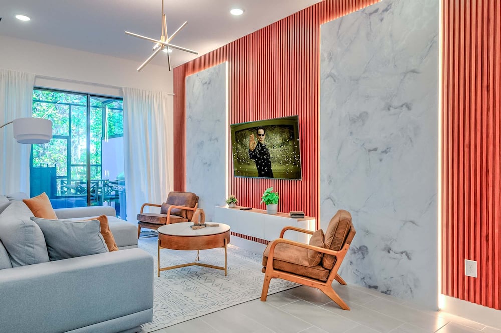 Amazing 5BD Family Townhouse at Paradiso Grande