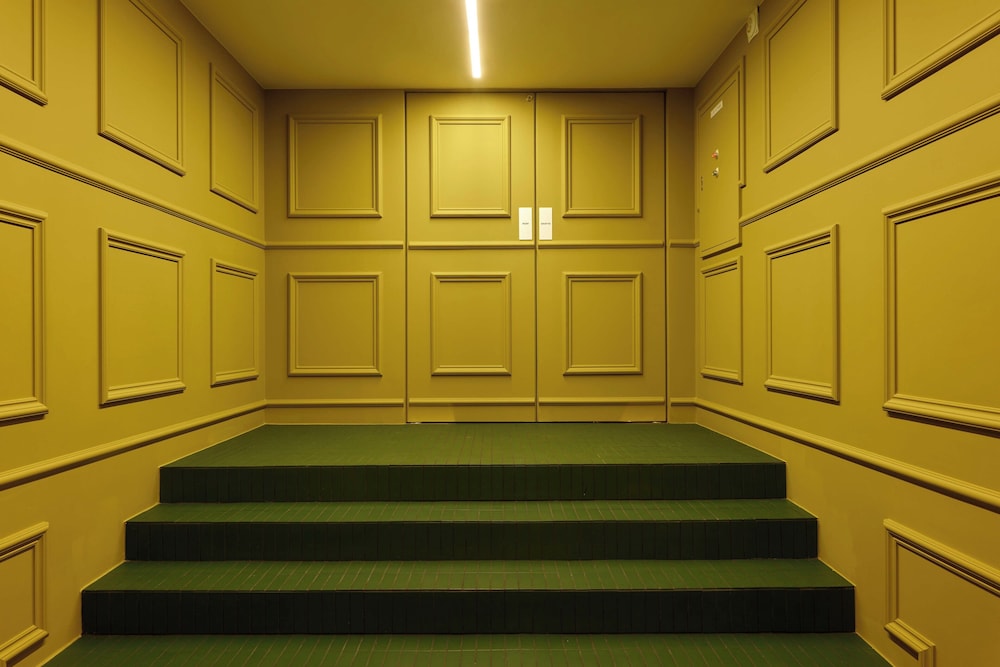 The Coolest Hotel 71