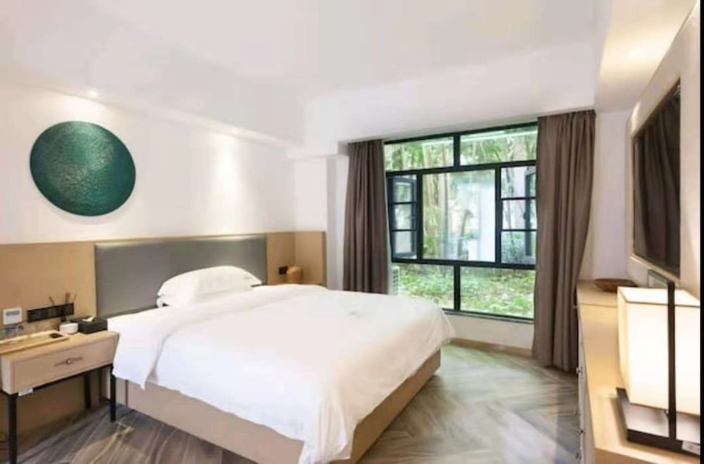 Lifu Guesthouse Canton Tower Branch view 4