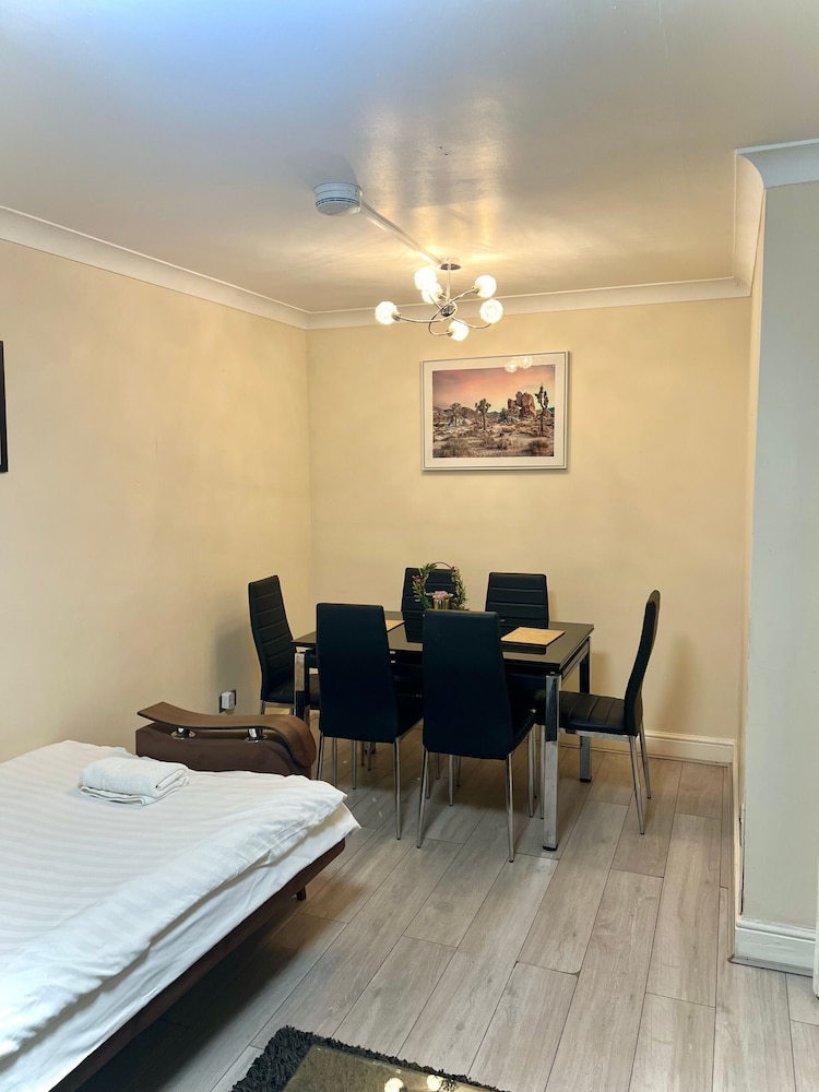 Cosy London Retreat Near Tower Bridge