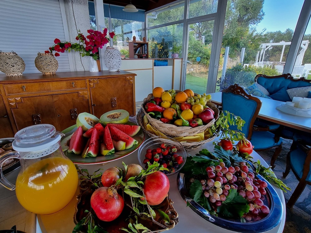 Kefalonia Cozy Nest - Seaview Garden Getaway