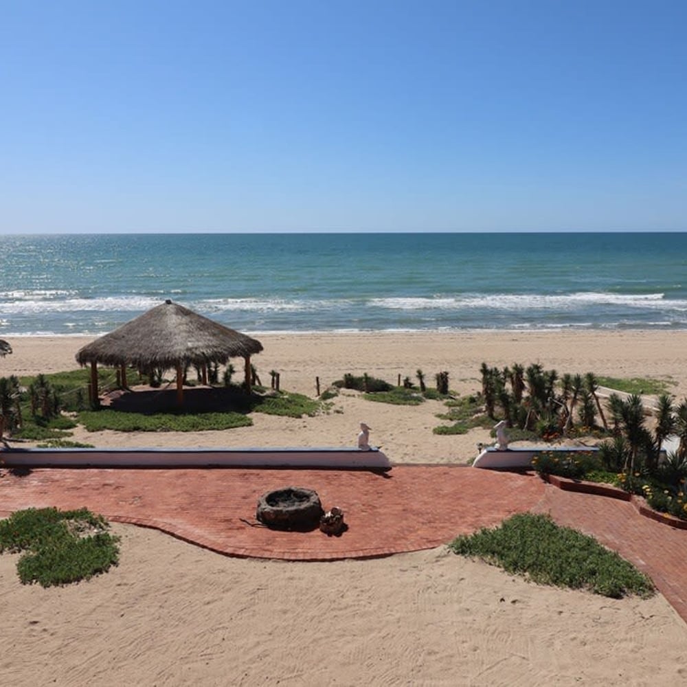 Casa Evita 3 Bedroom Beachfront Home