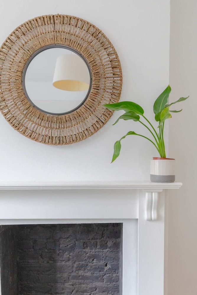 Serene & Stylish 1BD Flat - Tooting Bec!