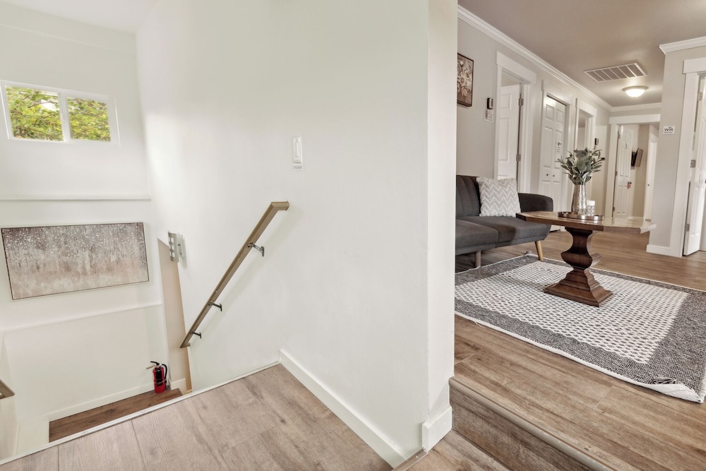 Judkins Retreat - Close to Downtown
