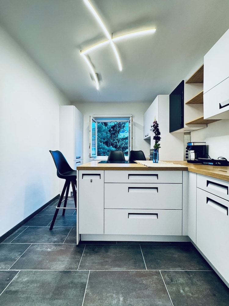 2BR 1LR Apartment for 5 Peaceful Stay