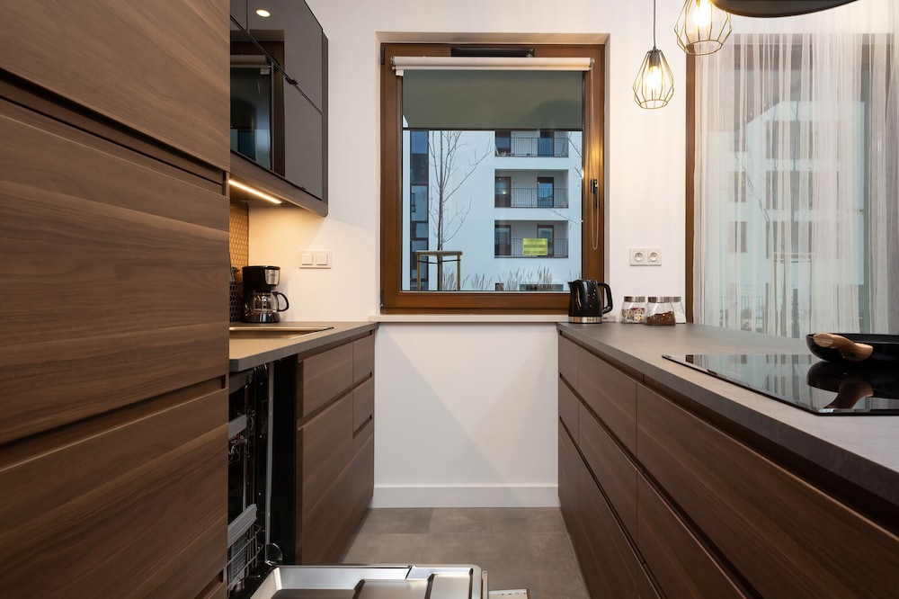 Rzeczypospolitej Apartment by Renters view 5