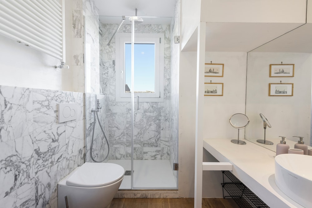 Santa Maria Novella penthouse by MMega