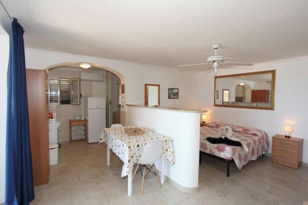 Villa Felloniche