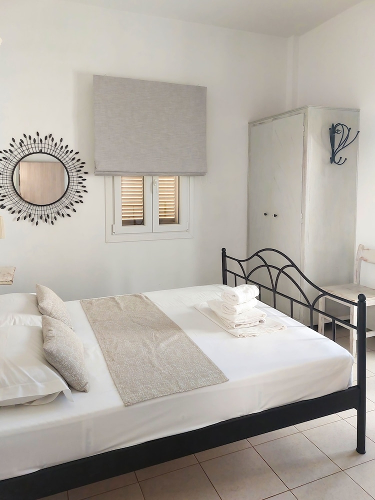 Irini Pension