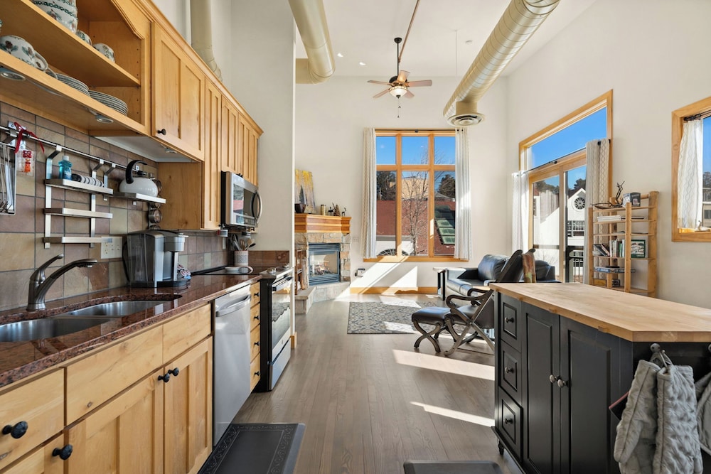 City 1BR Mtn-view Rocky Mountain National Park