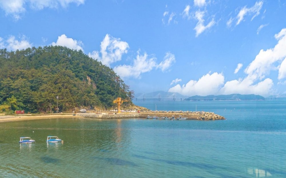 Geojedo Ocean View Dumo Mongdol Pension