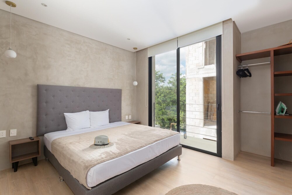 Modern 4BR Apartment La Veleta Rooftop Pool Amazing Amenities Incredible Jungle View view 2