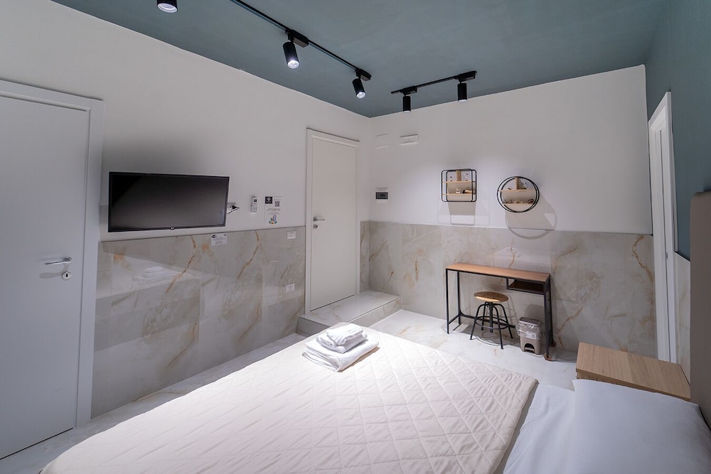 P.C. Boutique H. Napoli Centro by ClaPa Group Dislocated Hospitality