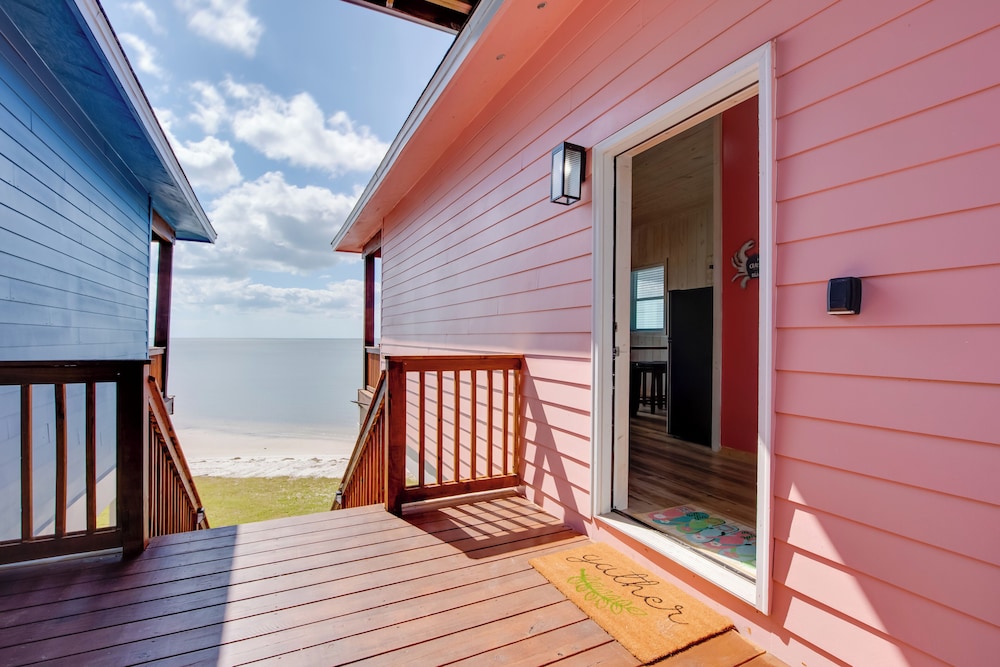 Beach & Dock Access: Lanark Village Escape!