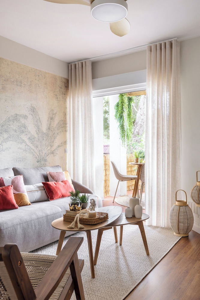 Costa Madrid Apartment Sleeps 5 With Terrace