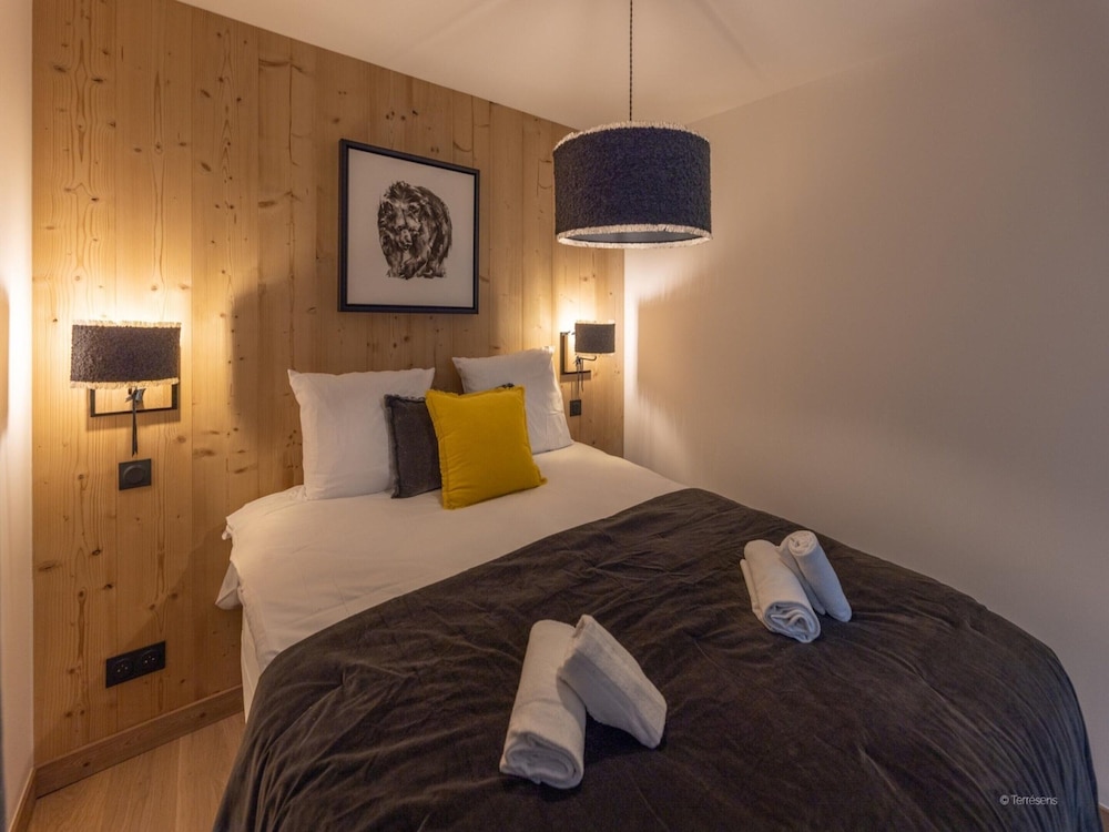 Chalet in Chantemerle With Family Amenities