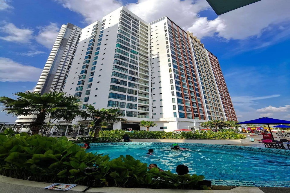 Amerin Residence Mall Apartments