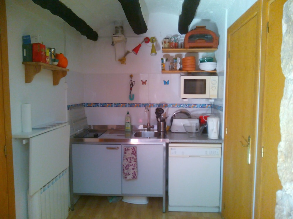 Photo 10