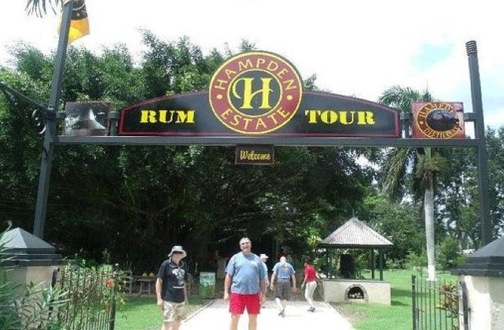Reggae Moon Guest House