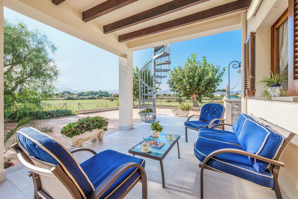 Villa Muralla view 2