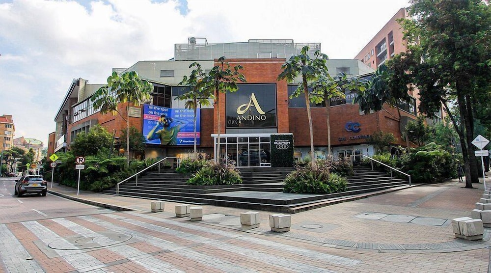 OPE SUITES CALLE 100