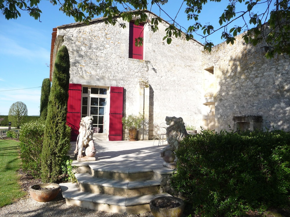Domaine de Grande Font view 2