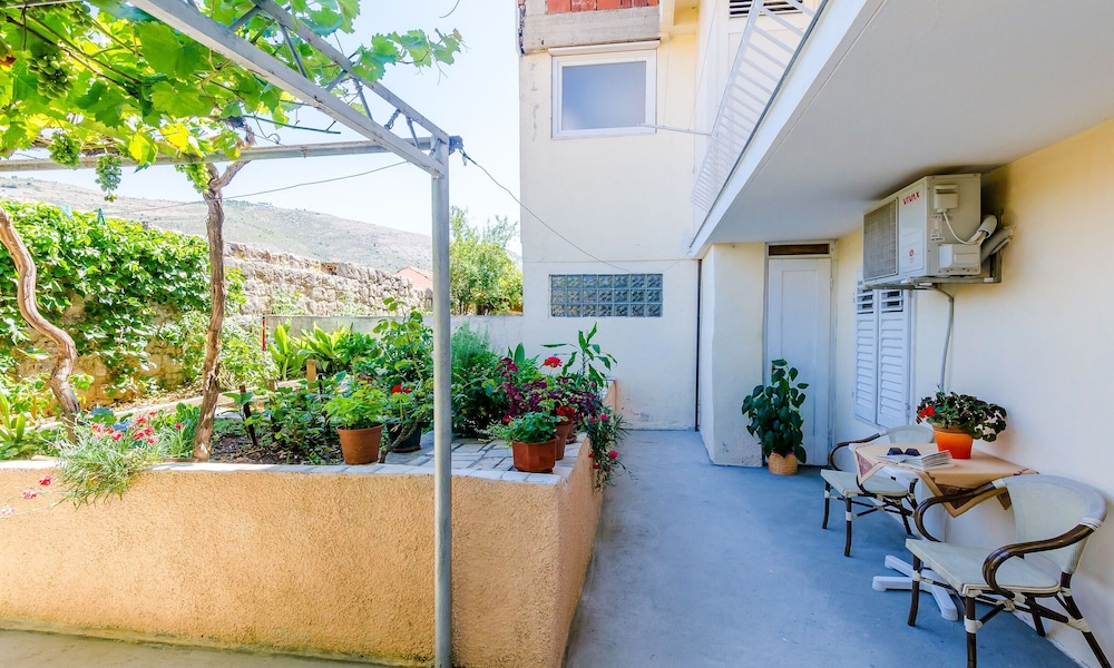 Apartment Lapad Gardin