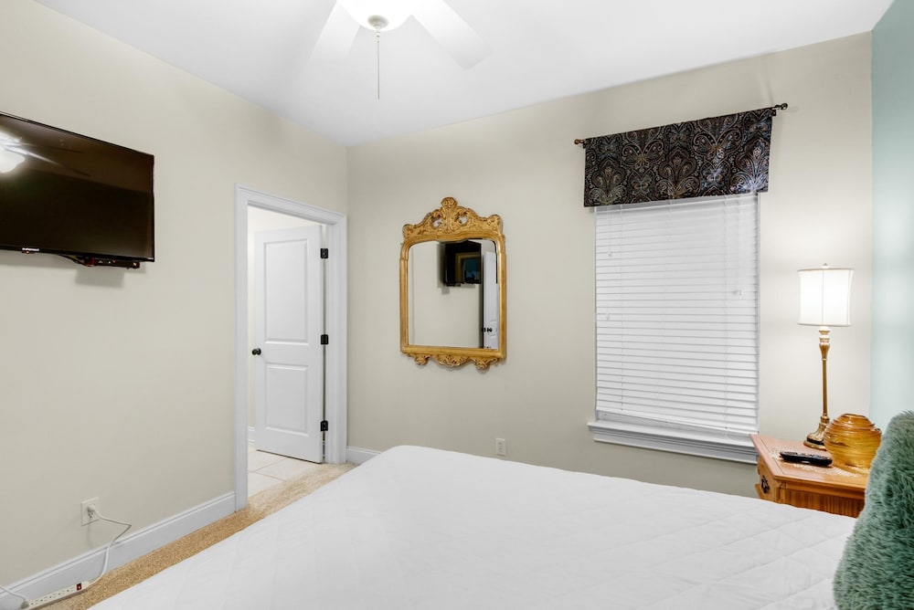 Topsail Village 211- Sandy Feet Retreat view 3