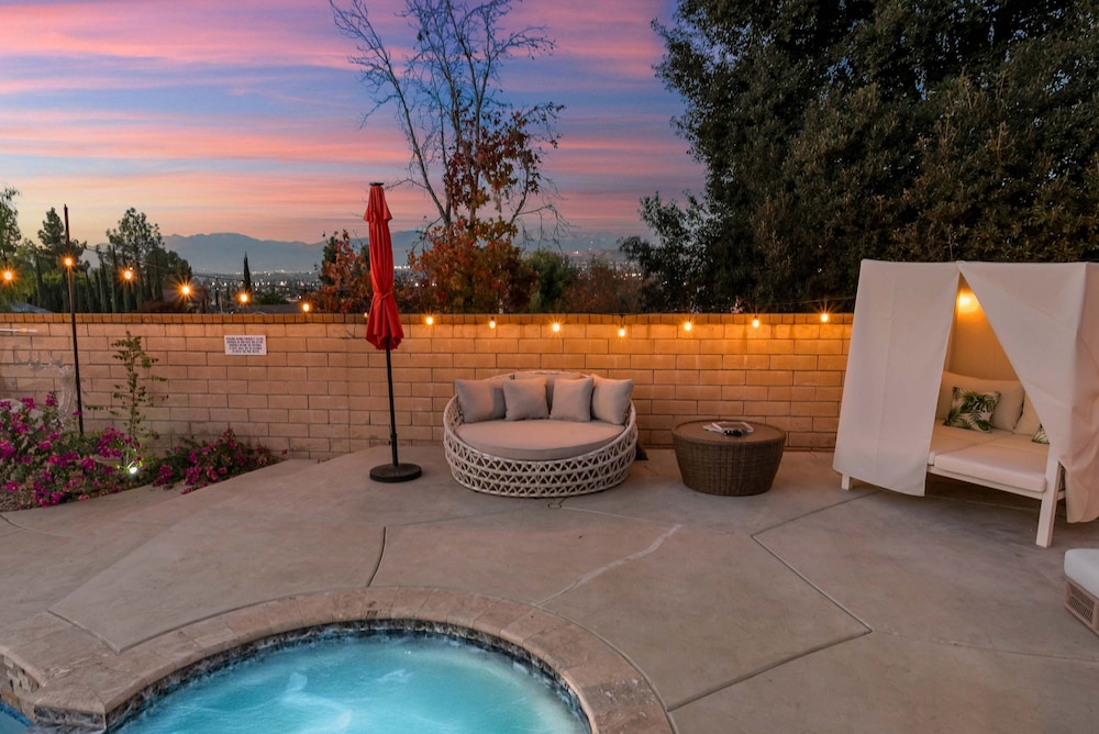 Luxury Pool Home w Theater Games Mountain View