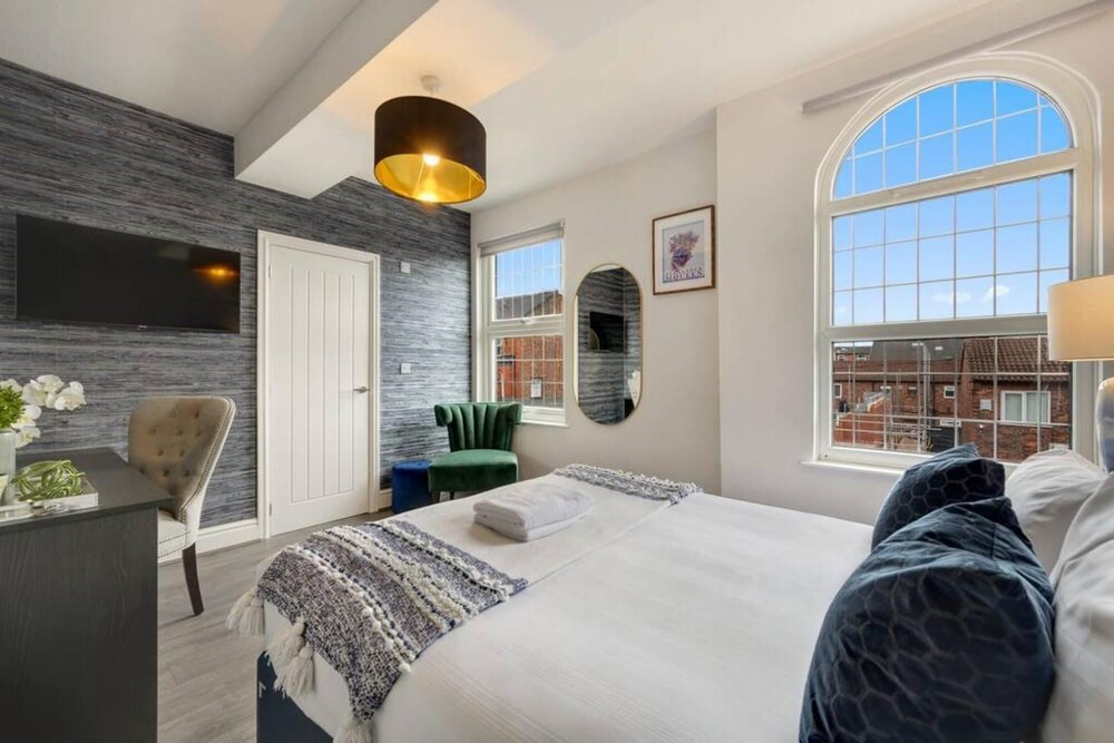 Host Apartments The Kensington Townhouse