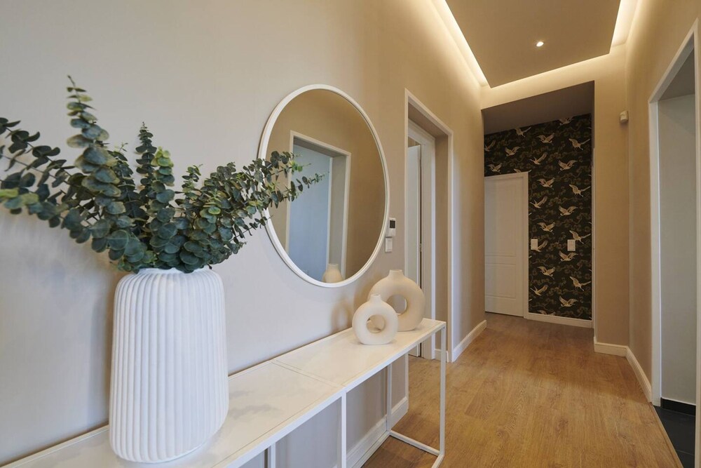 Ma Maison Acropolis Mansion 3bdr Suite N 6 400mbps