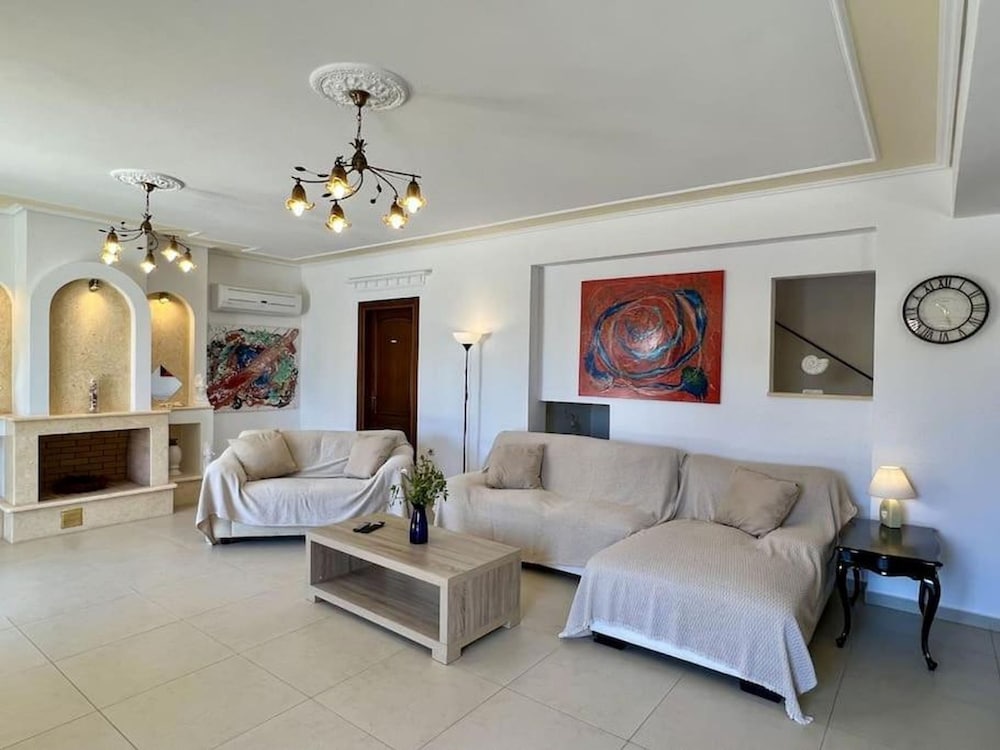 Villa Allegra in Tzamarelata