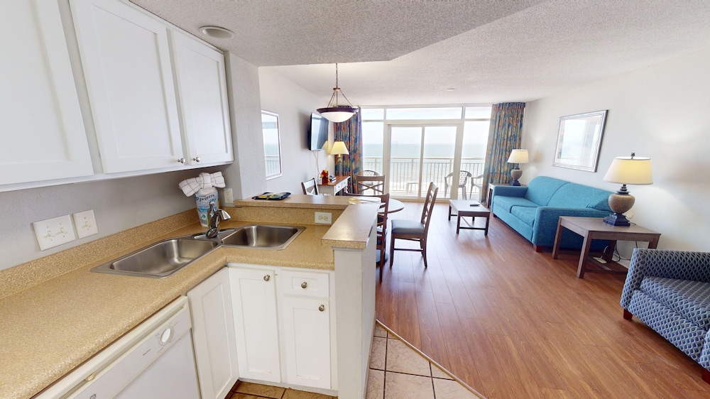 Atlantica 654 1 Bedroom Condo