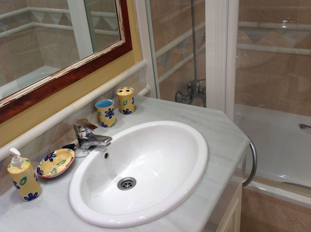 Photo 34