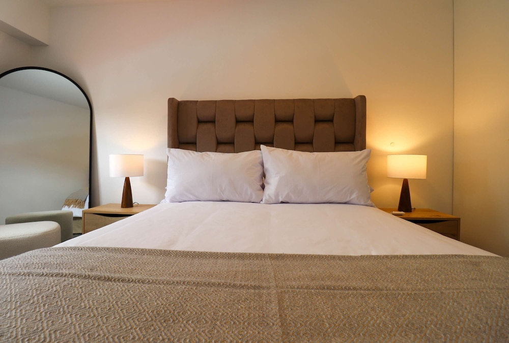 w Stunning 1BR w Great Balcony in Cusco