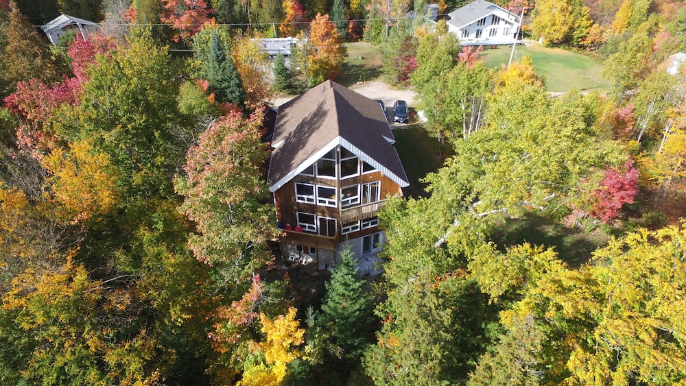 Warbler's Roost Country Inn B&B