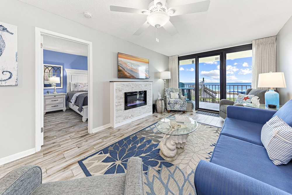 Phoenix II Beachfront Condos view 3