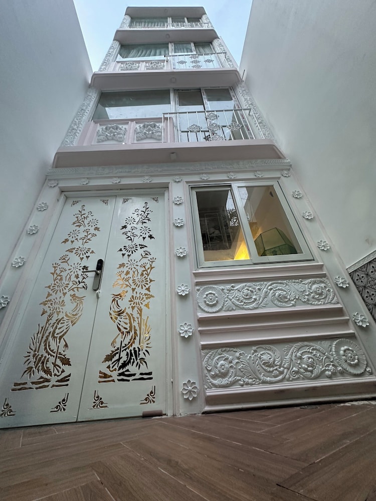 Cherry Blossom Boutique Hotel