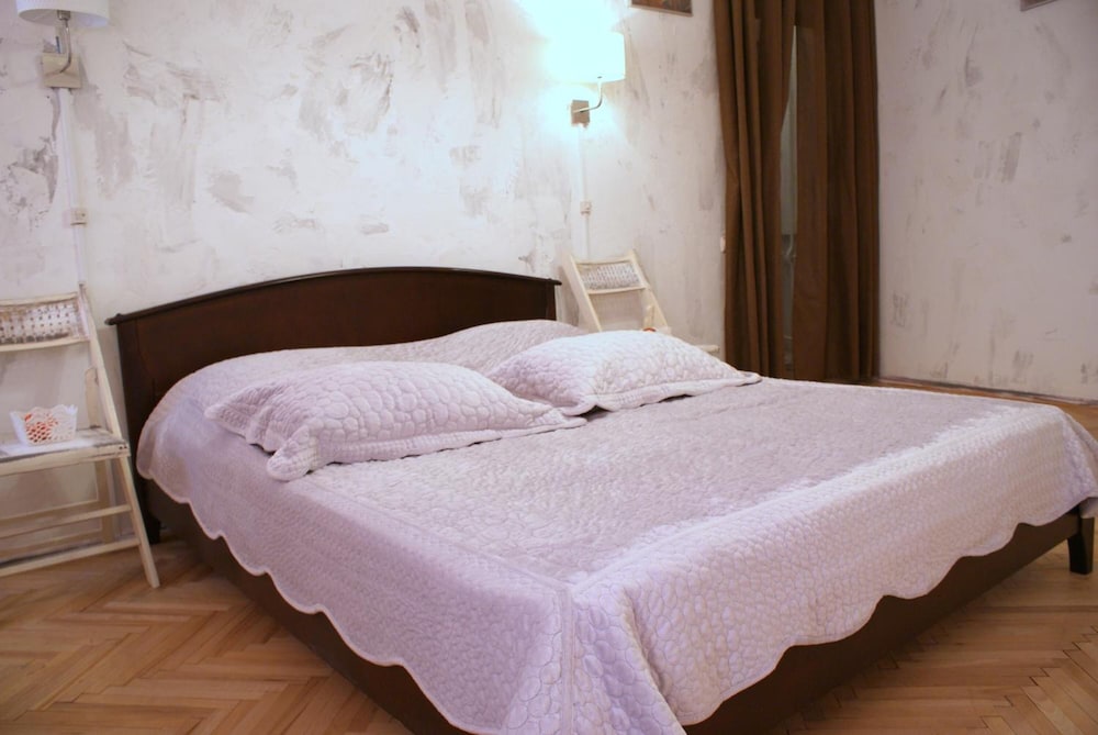Sverchkov 8 Hotel