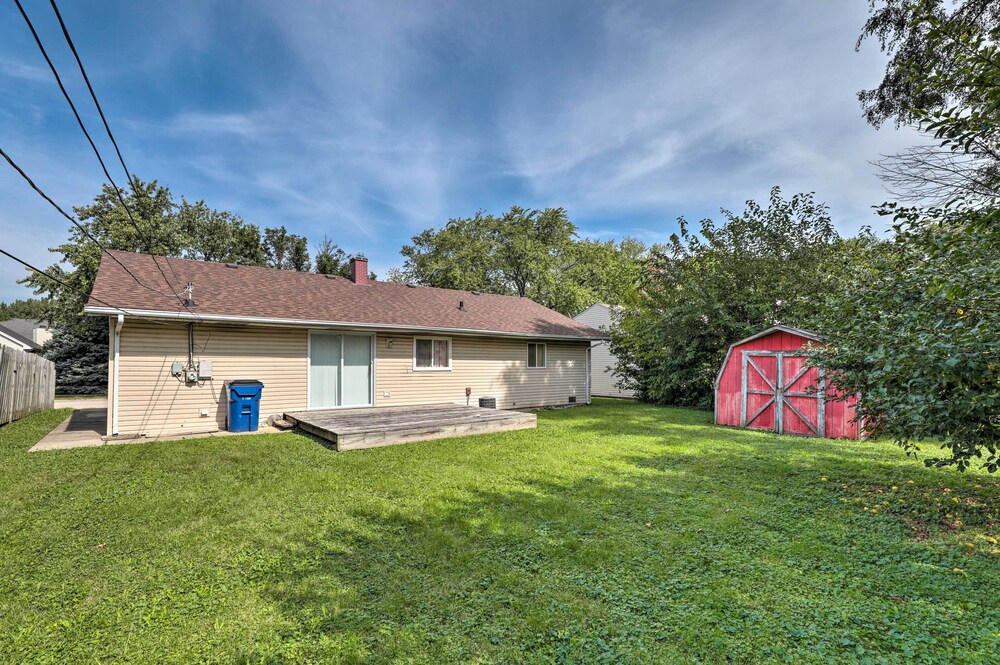 Glendale Heights Home With Office and Backyard! - Property Image 4