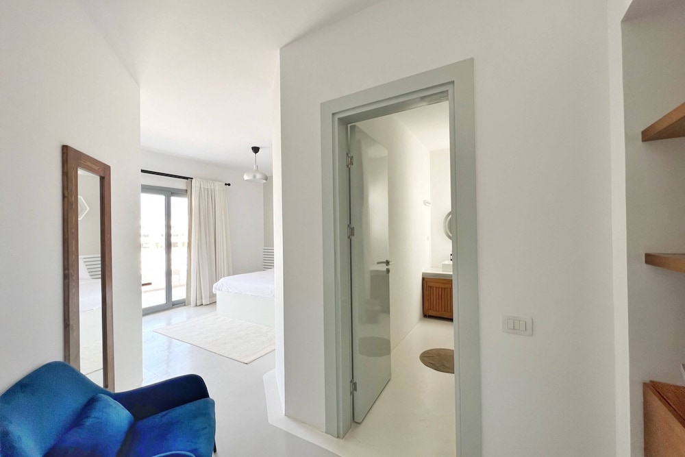 Xuru Stays I Calming & Cozy 3bdr Getaway @ Swan Lake El Gouna