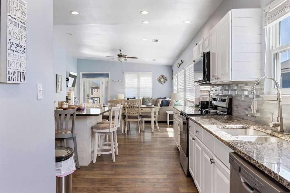 Poseidon Palace by Southern Vacation Rentals